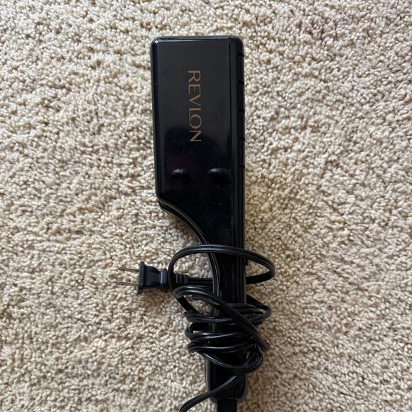 Revlon 2" Flat Iron Hair Straightener - Picture 1 of 2